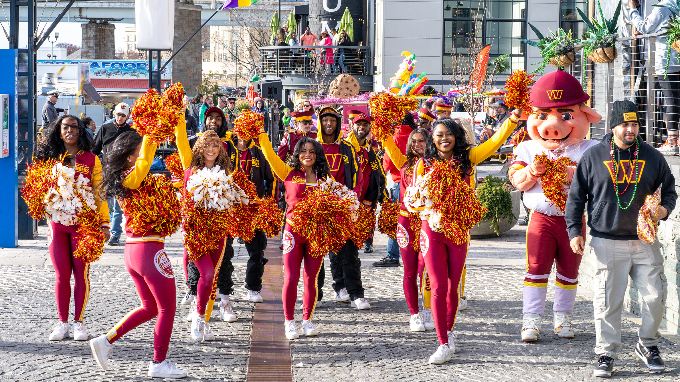 Commanders Cheerleaders